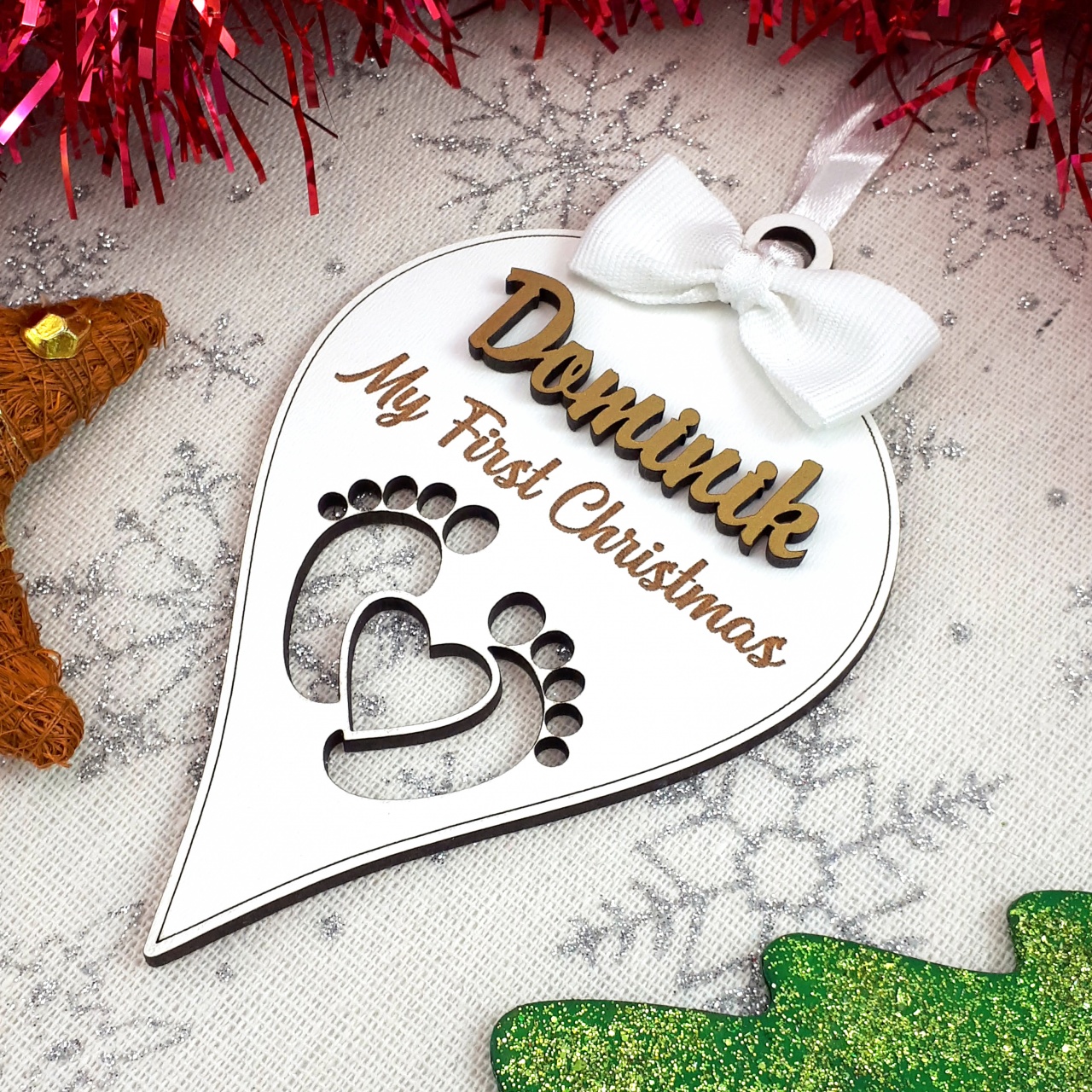 Ornament cu nume, HDF alb, diametru 9 cm