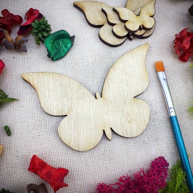 Fluture, 10×6,5 cm, placaj :: 10×6,5 cm