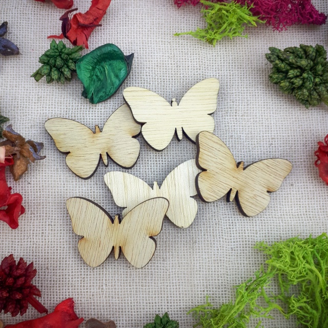 Fluture, 4×2,7 cm, placaj :: 4 cm