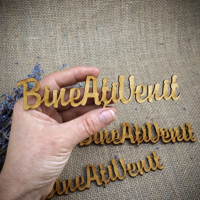 Text Bine Ați Venit, 3 cm, decupat din HDF