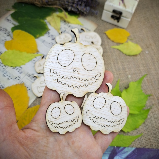 Set 12 dovlecei halloween, ~3,5-7 cm, placaj lemn