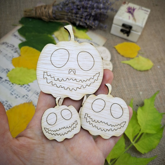 Set 12 dovlecei halloween, ~3,5-7 cm, placaj lemn