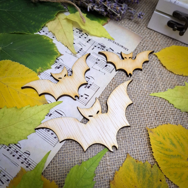 Liliac halloween, 7×3,5 cm, placaj lemn :: 7 cm