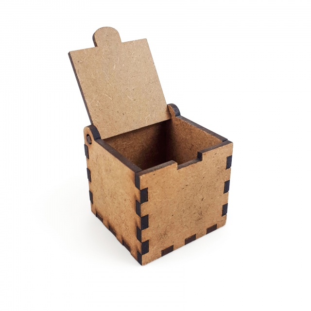 Cutiuță cu clapetă 4×4×4,5 cm, HDF :: Asamblat
