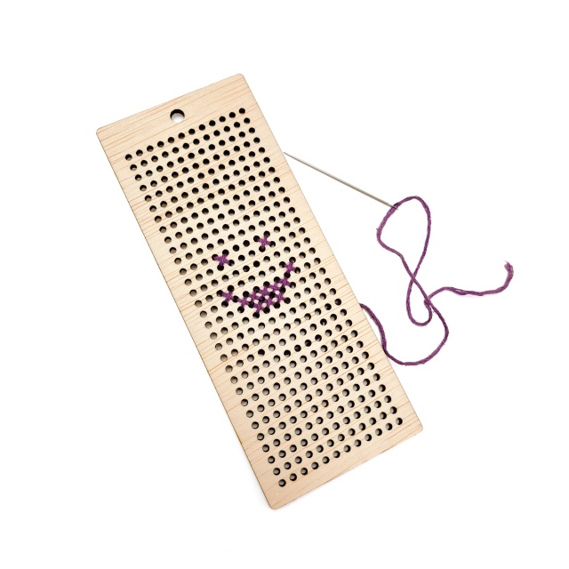 Semn de carte cu margine dreaptă pentru broderie, 6×15 cm, placaj