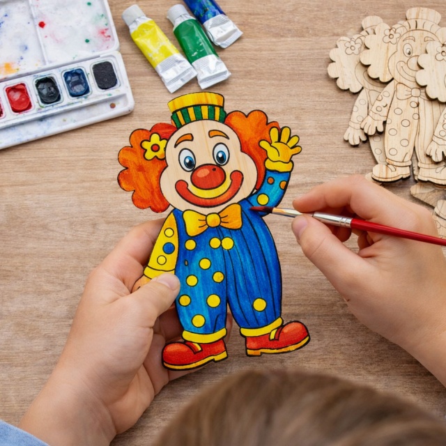 Clovn, 7×10 cm, placaj lemn