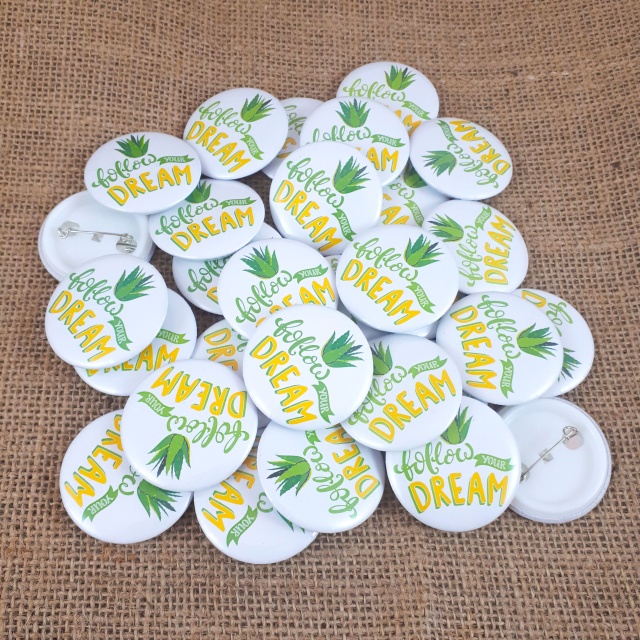 Insignă personalizată, Ø58 mm