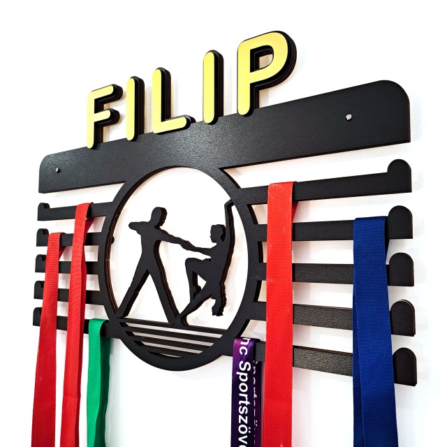 Suport medalii personalizat cu un prenume, dans sportiv, 45×30 cm, lemn