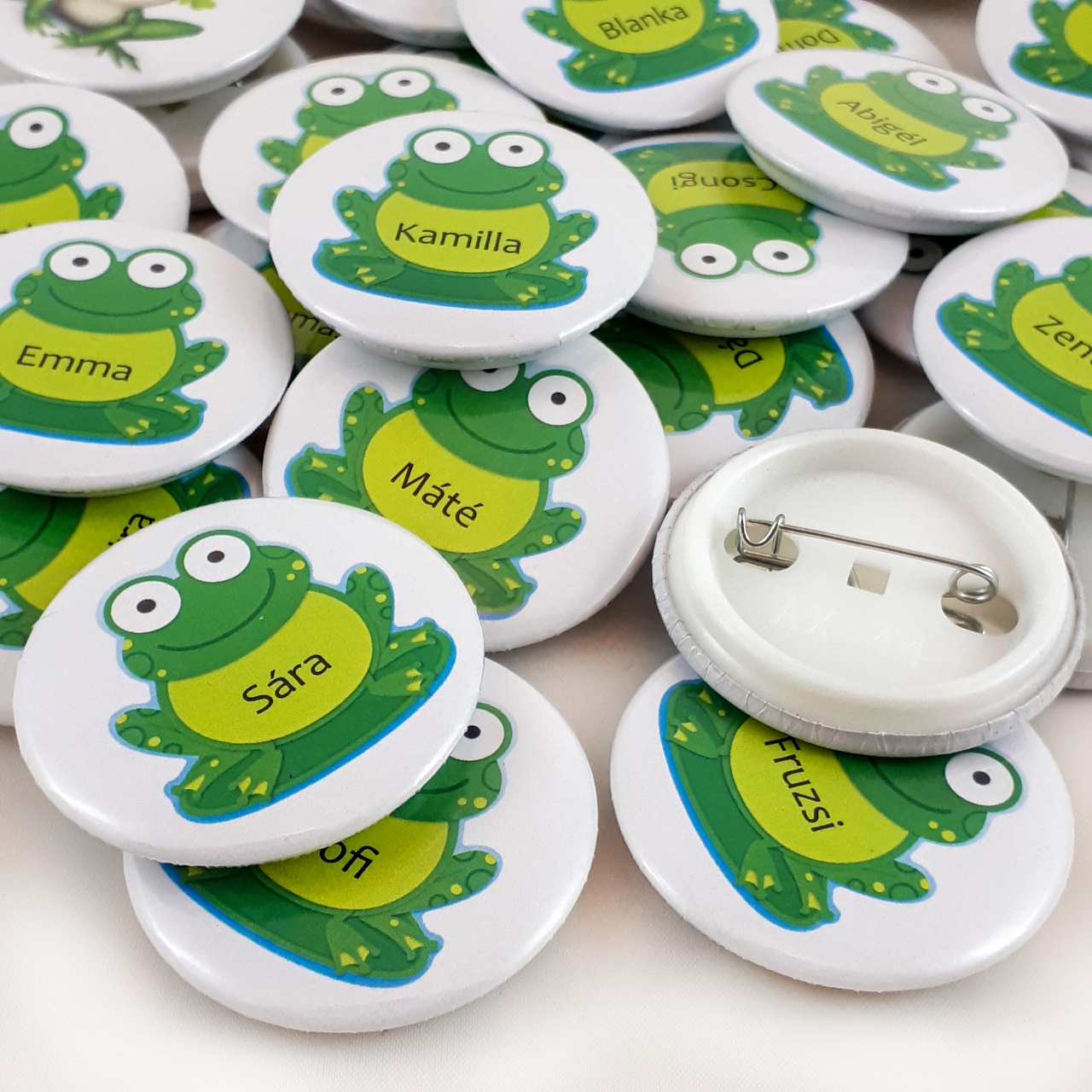 Insignă personalizată, Ø44 mm